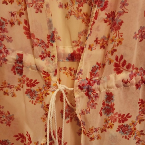 Lauren Conrad Flowy Coverup O/S - Picture 5 of 6